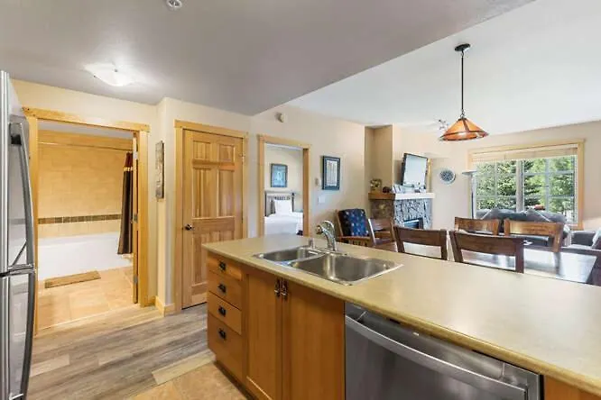 Pp219 Passage Point 2br 2ba *